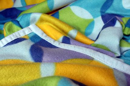 How to Sew/Apply/Attach Baby Blanket Binding - Blanket Binding Corners